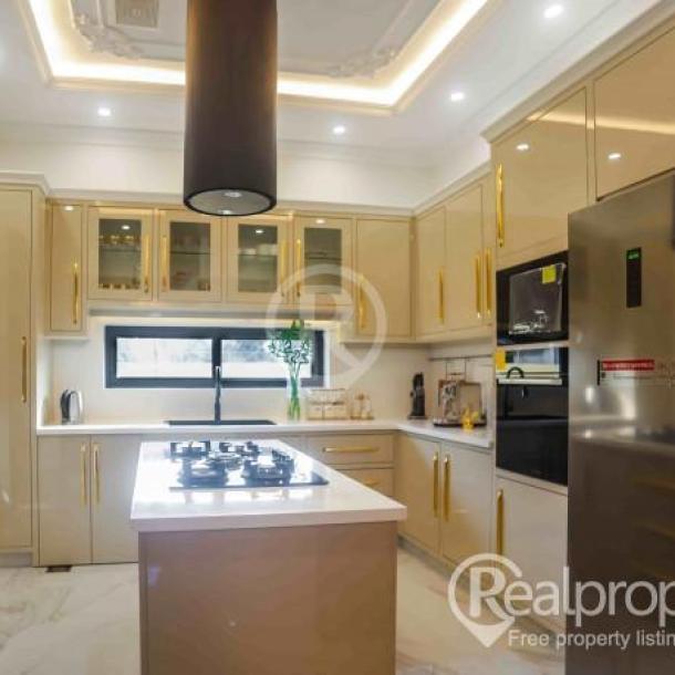 Kanal Ultra Luxury Spanish House for Sale-4
